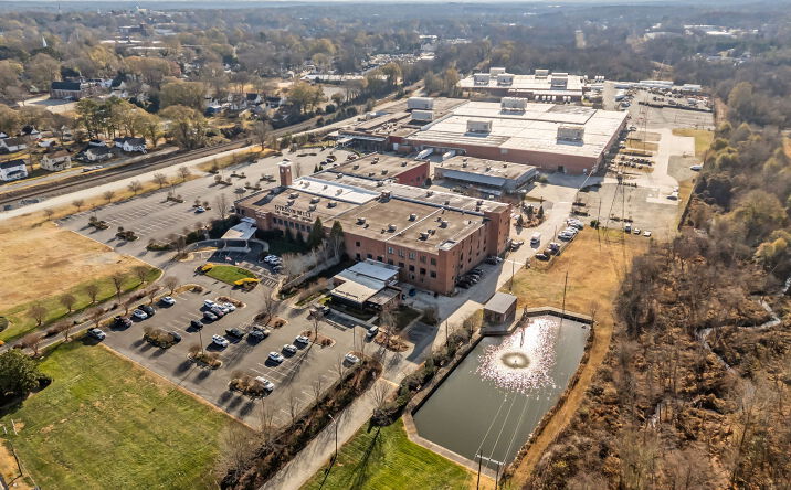 Pictures of Office property located at 400 McGill Avenue Northwest, Concord, NC 28027 for lease - image #1
