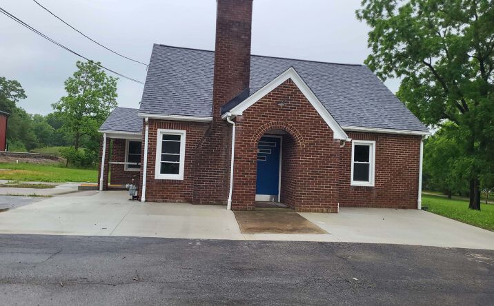 Pictures of Office property located at 197 Collier Drive, Doylestown, OH 44230 for lease - image #1
