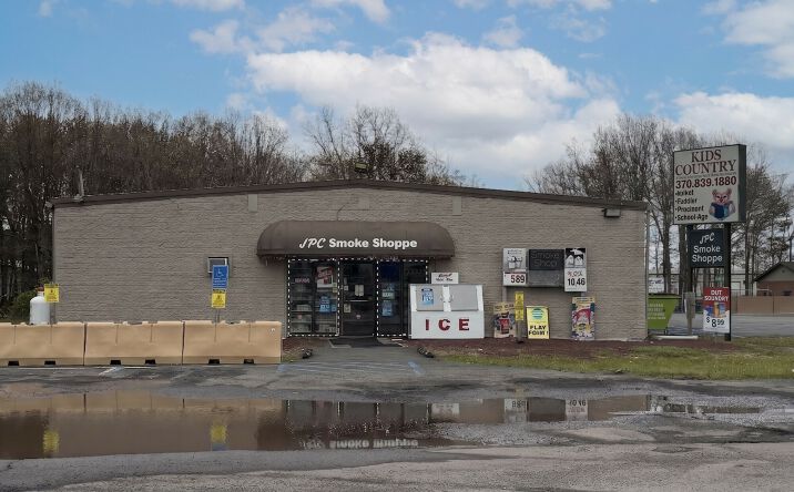 Pictures of Retail property located at 175 Harvest Ln, Pocono Summit, PA 18346 for lease - image #1