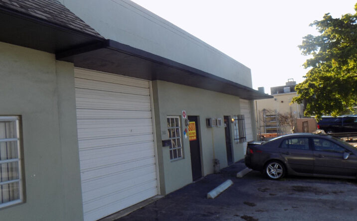 Pictures of Industrial property located at 580 NE 42 Court, Oakland Park, FL 33334 for lease - image #1