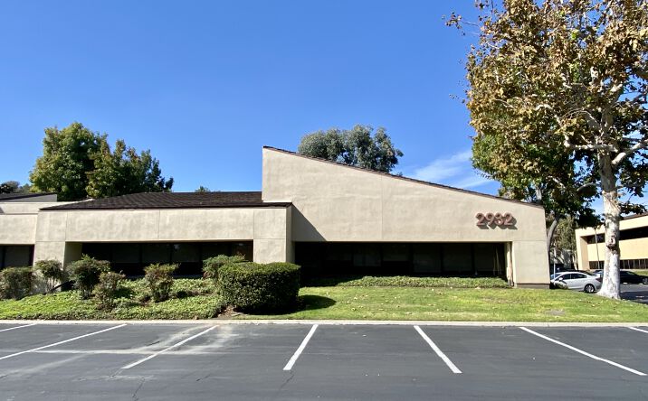 Pictures of Office property located at 2932 Daimler Street, Santa Ana, CA 92705-5622 for lease - image #1