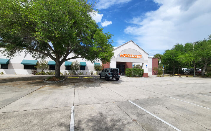 Pictures of Office, Special Purpose property located at 650 U.S. 19, St. Petersburg, FL 33713 for lease - image #1
