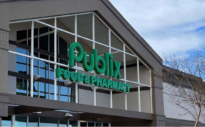 Pictures of Retail property located at 4305 State Bridge Rd, Alpharetta, GA 30022 for lease - image #1