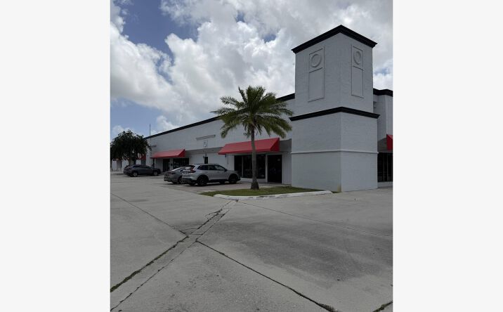 Pictures of Retail, Office, Special Purpose property located at 3650 Shawnee Avenue, West Palm Beach, FL 33409 for lease - image #1