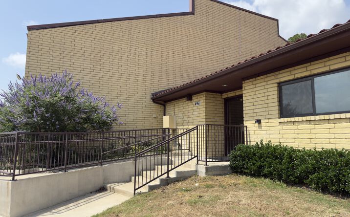 Pictures of Industrial property located at 4961 N O'Connor Rd, Irving, TX 75062 for lease - image #1