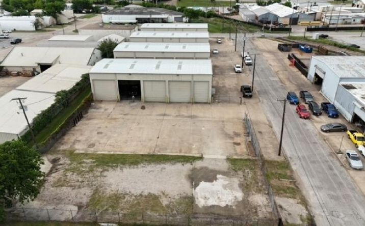 Pictures of Industrial property located at 2929 Bryan Avenue, Fort Worth, TX 76104 for lease - image #1