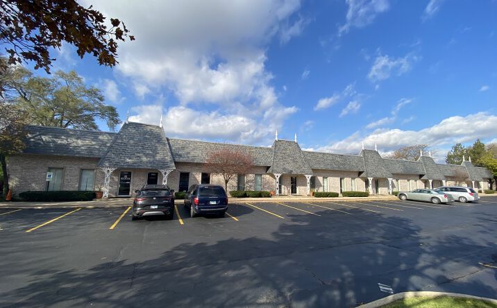 Pictures of Industrial property located at 1666 South Wolf Road, Wheeling, IL 60090 for lease - image #1