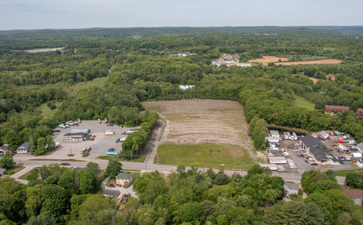 Pictures of Land property located at 899 North Main Street, Killingly, CT 06239 for lease - image #1
