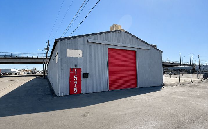 Pictures of Industrial property located at 1575 East Jackson Street, Phoenix, AZ 85034 for lease - image #1