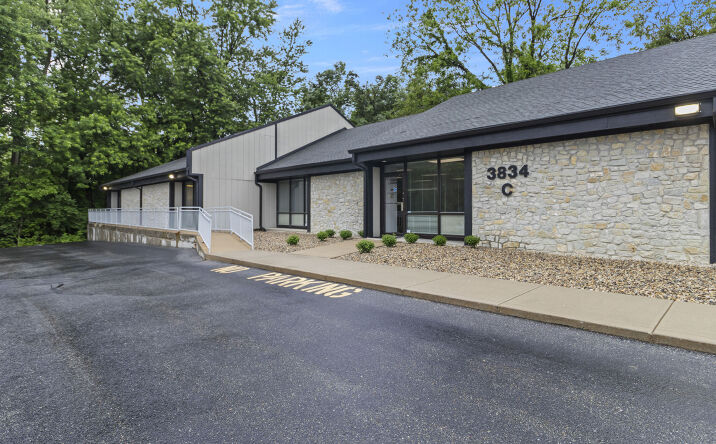 Pictures of Office property located at 3834 S Emerson Avenue, Indianapolis, IN 46203 for lease - image #1