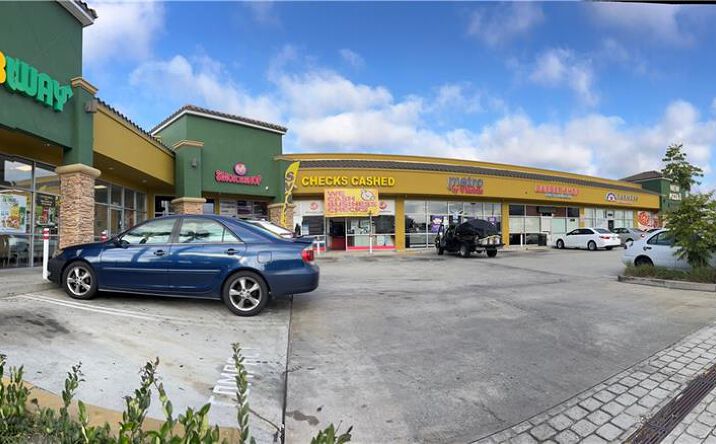 Pictures of Retail, Restaurant property located at 11050 S Prairie Ave, Inglewood, CA 90303 for lease - image #1