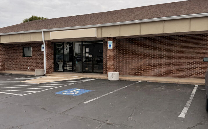 Pictures of Retail property located at 2918 Division Street E, Coal City, IL 60416 for lease - image #1