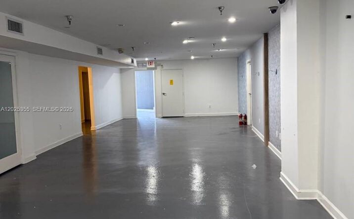 Pictures of Industrial property located at 3002 NW 79th Ave # 3002, Doral, FL 33122 for lease - image #1