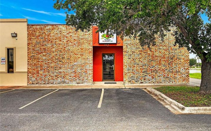 Pictures of Land property located at 4413 N 22nd Street, McAllen, TX 78503 for lease - image #1