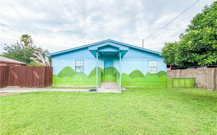 Pictures of Special Purpose, Office property located at 1818 W Veterans Boulevard, Palmview, TX 78572 for lease - image #1