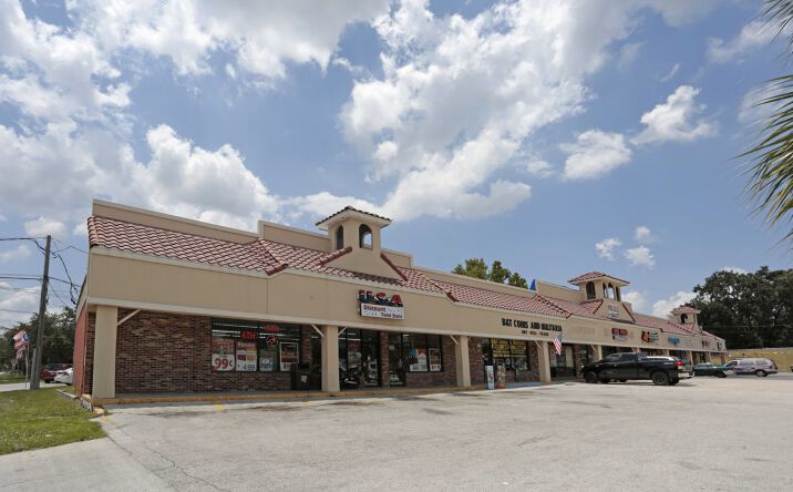 Pictures of Retail property located at 6630 Beach Boulevard, Jacksonville, FL 32216 for lease - image #1