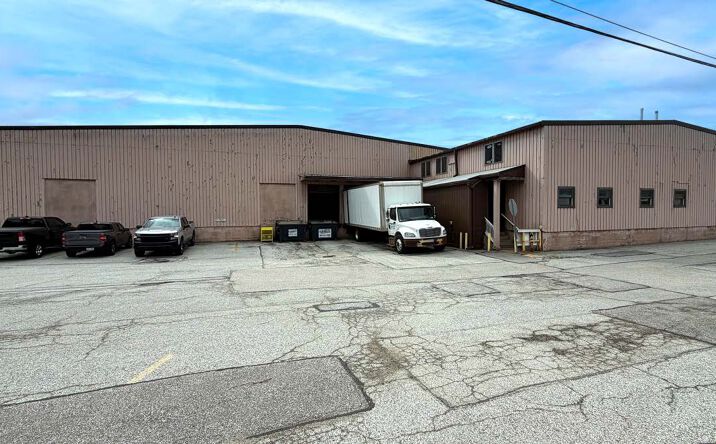 Pictures of Industrial property located at 26555 Richmond Rd., Bedford Hts., OH 44146 for lease - image #1