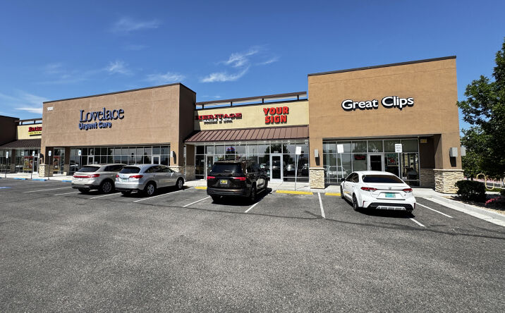 Pictures of Retail property located at 1800 Unser Boulevard Northwest, Albuquerque, NM 87120 for lease - image #1