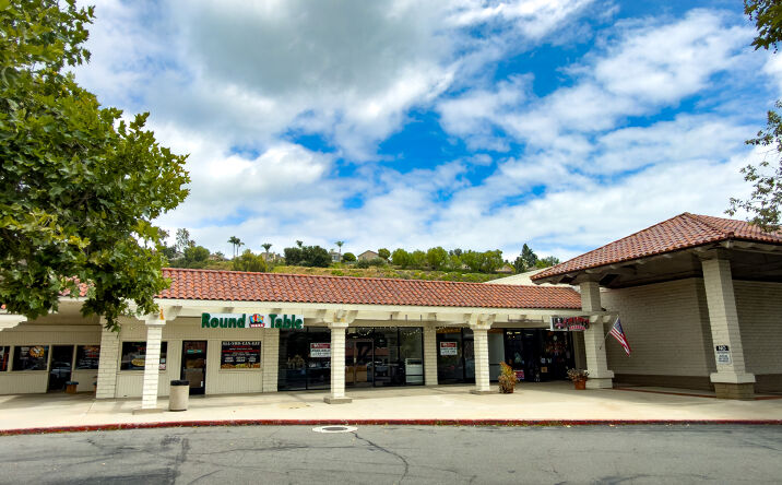 Pictures of Retail, Restaurant property located at 25290 Marguerite Pkwy, Mission Viejo, CA 92692 for lease - image #1