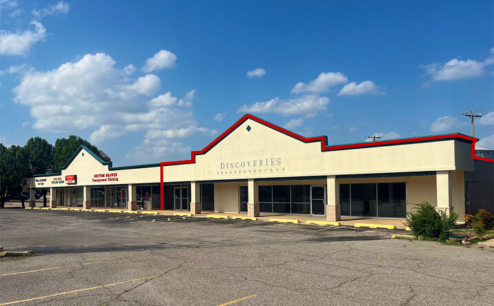 Pictures of Retail, Special Purpose property located at 7612 North Western Avenue, Nichols Hills, OK 73116 for lease - image #1
