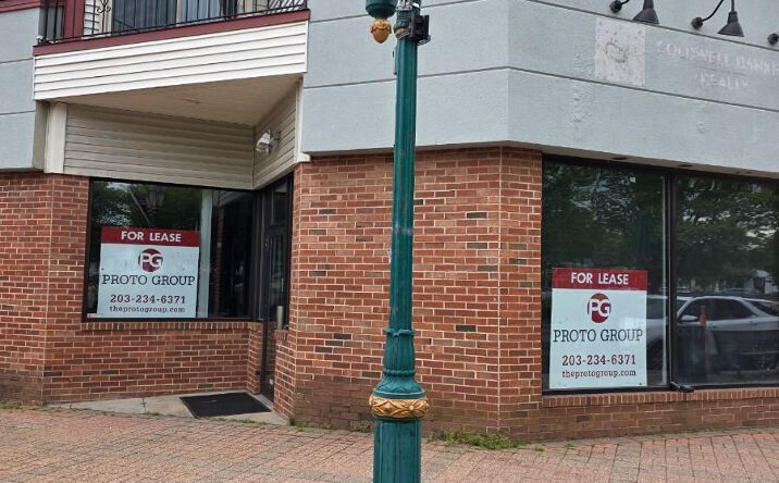 Pictures of Retail property located at 1020 MAIN ST, BRANFORD, CT 06405-3732 for lease - image #1