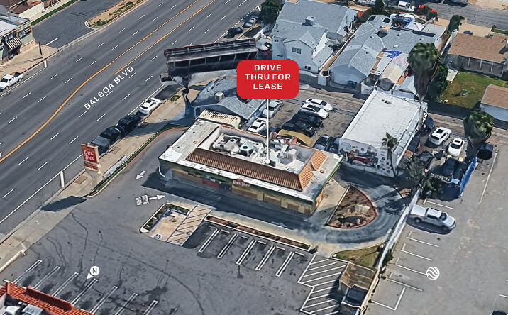 Pictures of Retail, Restaurant property located at 7545 Balboa Boulevard, Van Nuys, CA 91406 for lease - image #1