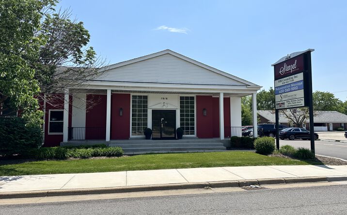 Pictures of Office, Special Purpose property located at 1616 East Roosevelt Road, Wheaton, IL 60189 for lease - image #1