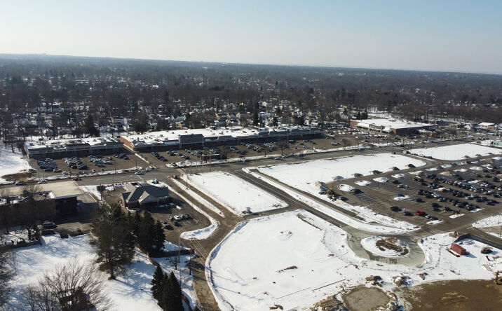 Pictures of Retail property located at 5174 Wilson Mills Road, Richmond Heights, OH 44143 for lease - image #1
