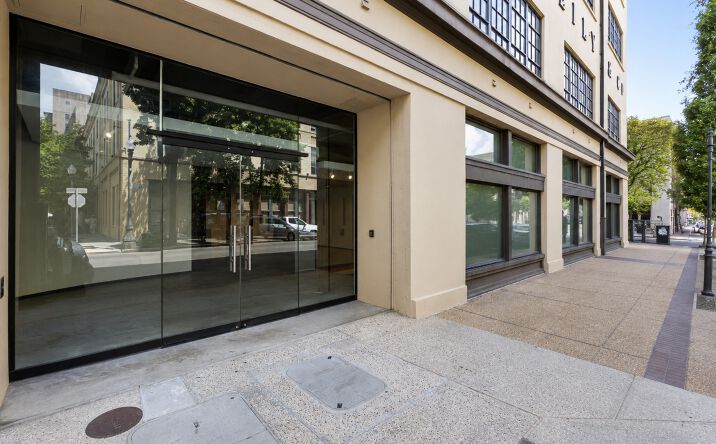 Pictures of Retail, Office, Special Purpose property located at 630 Magazine Street, New Orleans, LA 70130 for lease - image #1