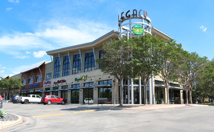 Pictures of Retail, Office property located at 18402 U.S. Highway 281 North, San Antonio, TX 78259 for lease - image #1