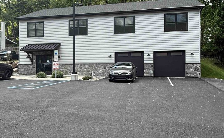 Pictures of Office property located at 2686 South Pike Avenue, Allentown, PA 18103 for lease - image #1