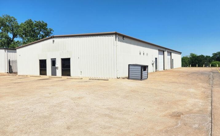 Pictures of Industrial property located at 7617 East 11th Street, Tulsa, OK 74112 for lease - image #1