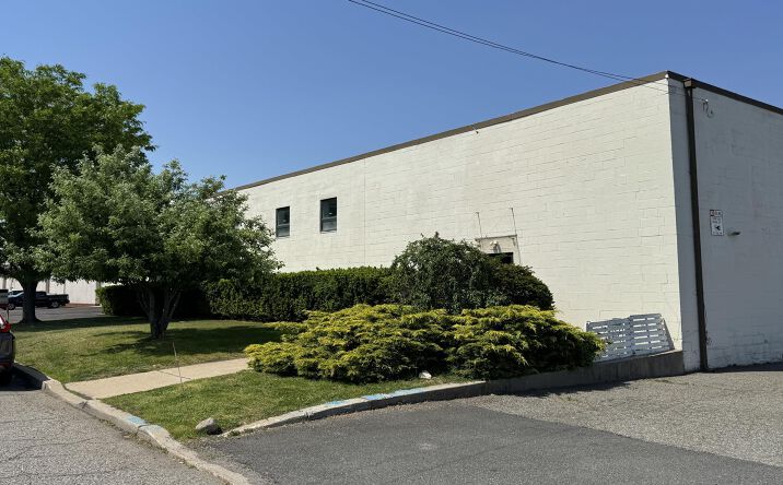 Pictures of Industrial property located at 65 Triangle Blvd, Carlstadt, NJ 07072 for lease - image #1