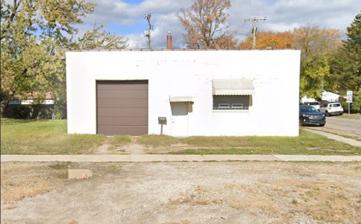 Pictures of Industrial property located at 26902 W 7 Mile Rd, Redford, MI 48240 for lease - image #1