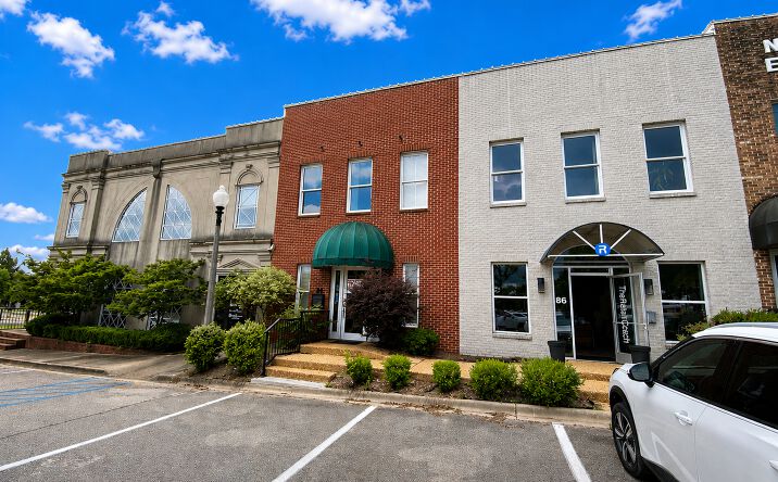Pictures of Office property located at 84 Clark Boulevard, Tupelo, MS 38804 for lease - image #1