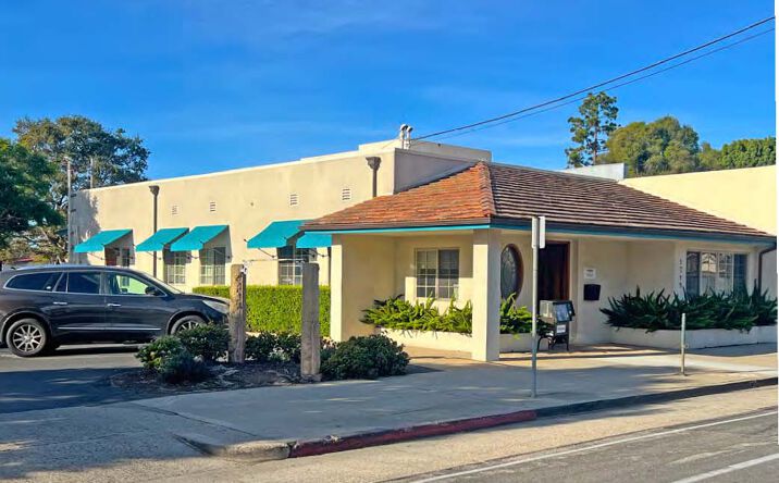Pictures of Retail, Office property located at 1715 State St, Santa Barbara, CA 93101 for lease - image #1