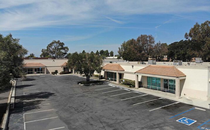 Pictures of Industrial property located at 2065-2085 sperry ave, Ventura, CA 93003 for lease - image #1