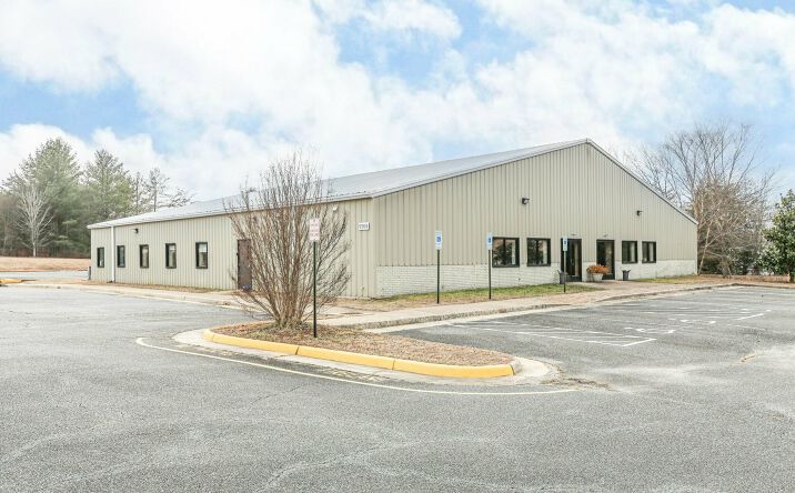 Pictures of Industrial property located at 9304 Onyx Court, Fredericksburg, VA 22407 for lease - image #1