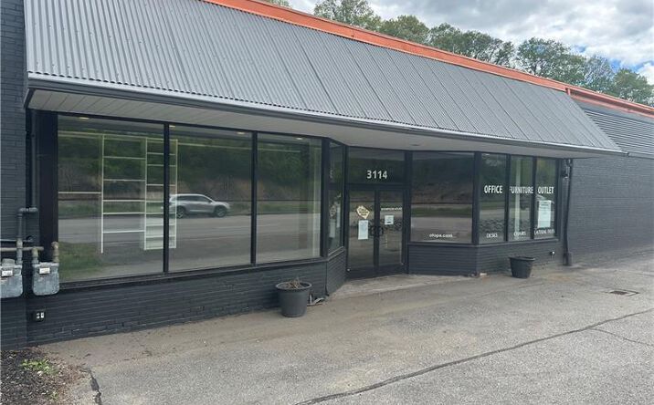 Pictures of Retail, Office, Industrial property located at 3114 William Flinn Hwy, Allison Park, PA 15101 for lease - image #1