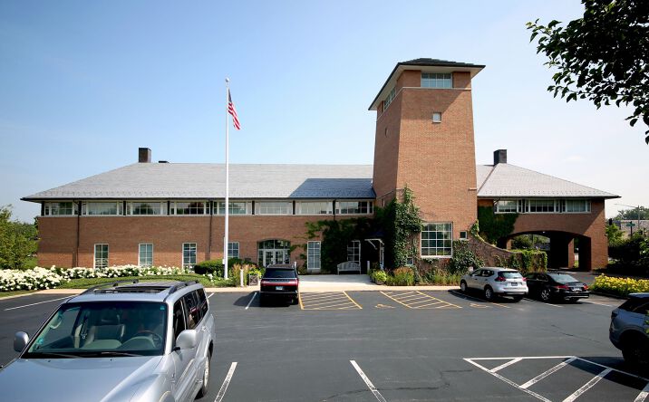 Pictures of Office property located at 920 South Waukegan Road, Lake Forest, IL 60015 for lease - image #1