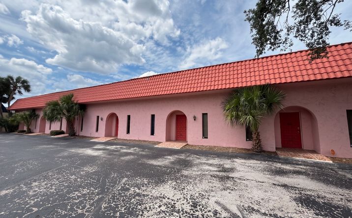 Pictures of Office, Special Purpose property located at 6449 38th Avenue North, St. Petersburg, FL 33710 for lease - image #1