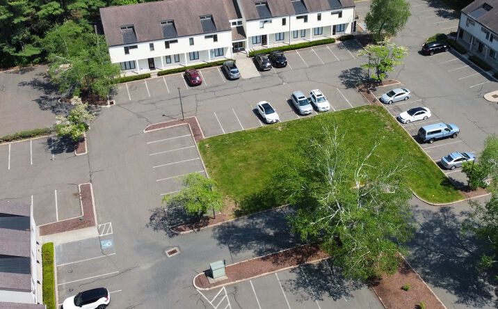 Pictures of Office property located at 408 HIGHLAND AVE, CHESHIRE, CT 06410 for lease - image #1