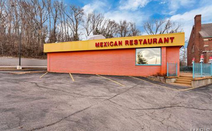 Pictures of Retail, Restaurant property located at 511 Main Street, Fenton, MO 63026 for lease - image #1