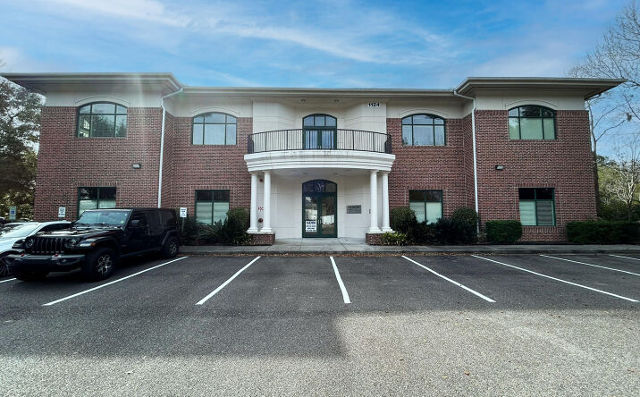 Pictures of Office property located at 1124 Park West Boulevard #Executive Suites, Mount Pleasant, SC 29466 for lease - image #1
