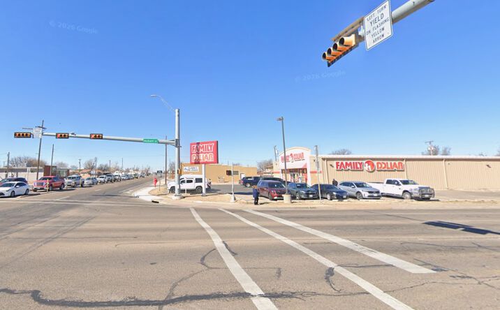 Pictures of Retail property located at 854 S HOBART ST, PAMPA, TX 79065 for lease - image #1