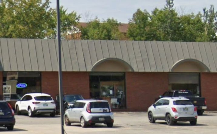 Pictures of Retail property located at 8574 MARKET ST, BOARDMAN, OH 44512-6726 for lease - image #1