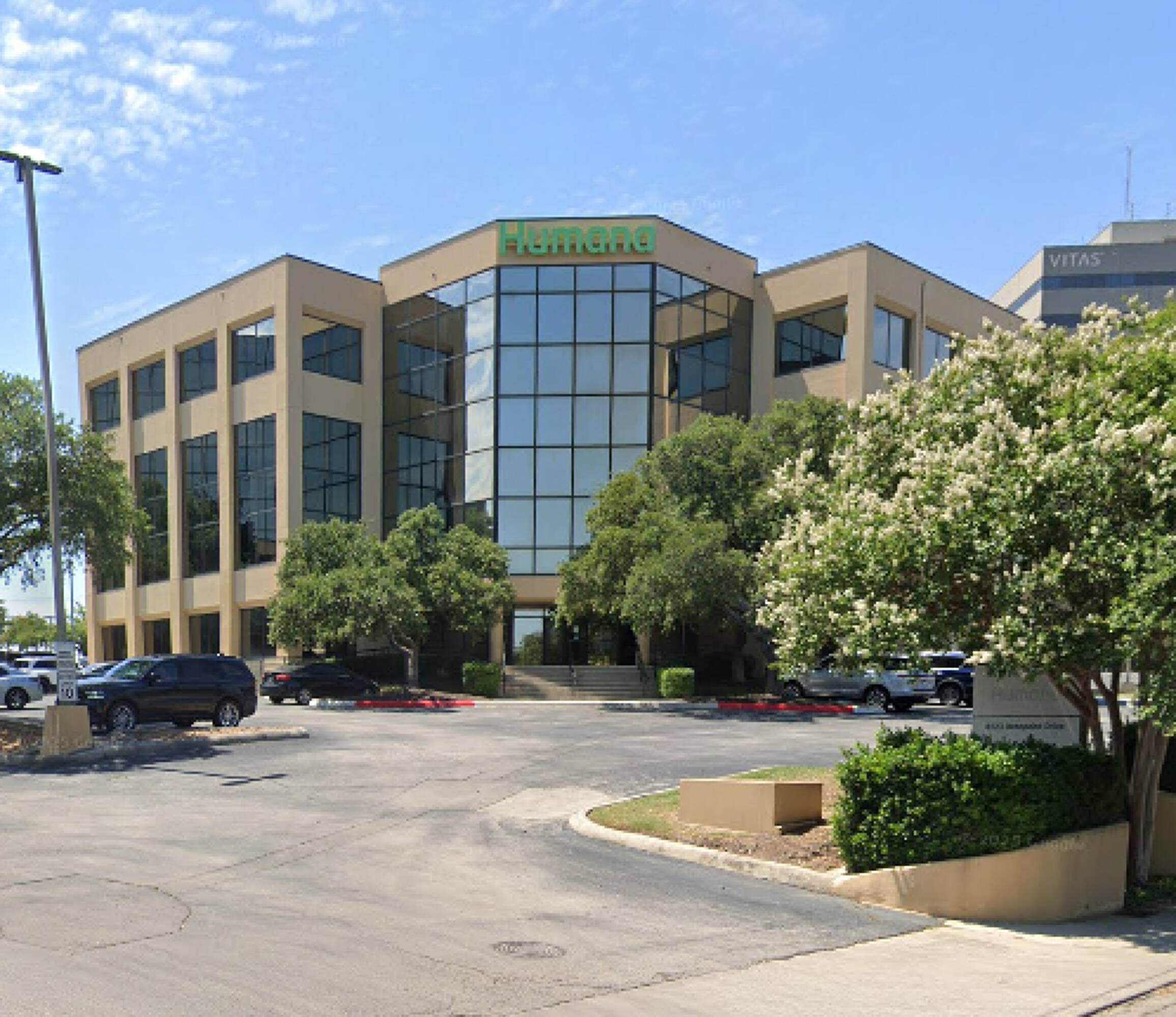 8123 Datapoint Dr, San Antonio, TX 78229