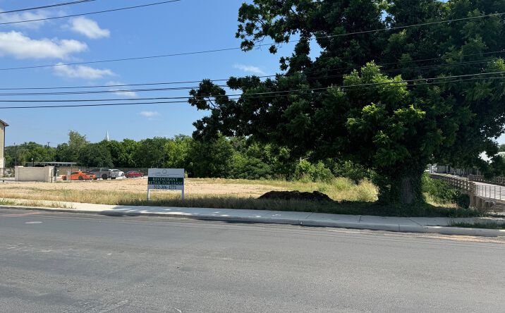 Pictures of Restaurant property located at 202 East Ufer Street, Fredericksburg, TX 78624 for lease - image #1