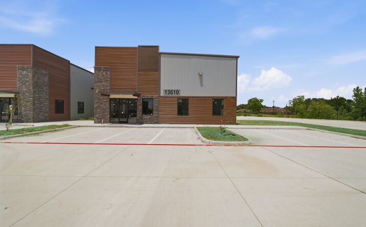 Pictures of Industrial, Special Purpose property located at 13600 South Gessner Road, Missouri City, TX 77489 for lease - image #1