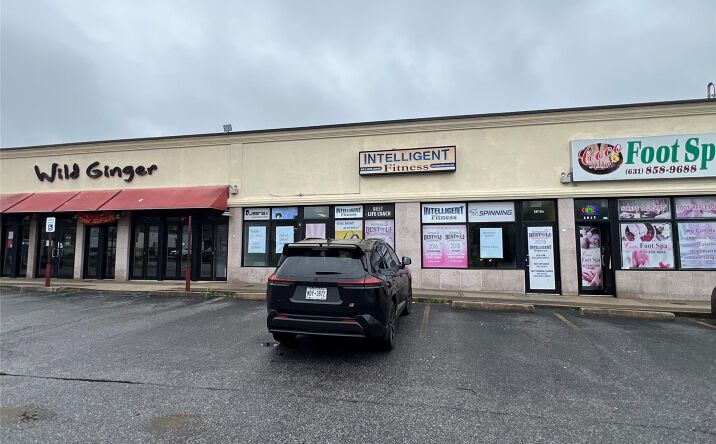 Pictures of Retail, Office property located at 3012 A Jericho Turnpike, East Northport, NY 11731 for lease - image #1